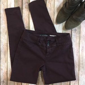 Maroon Skinny Jeans Lovesick Hot Topic 3 Buttons 7